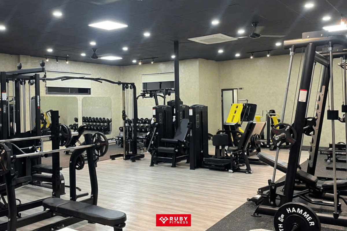 Hình ảnh lắp đặt thiết bị cho dự án phòng gym HGC – Hội An Gym